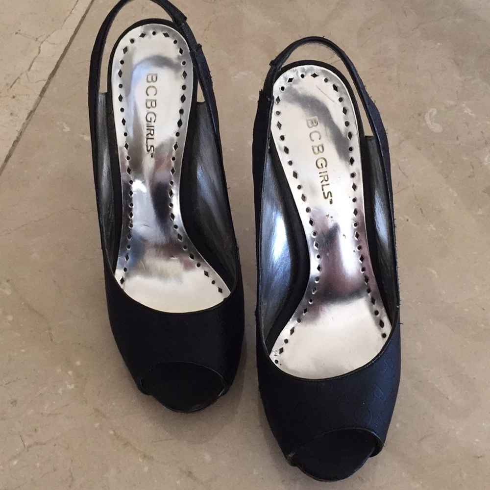 BCBG Black heels - Picture 2 of 8